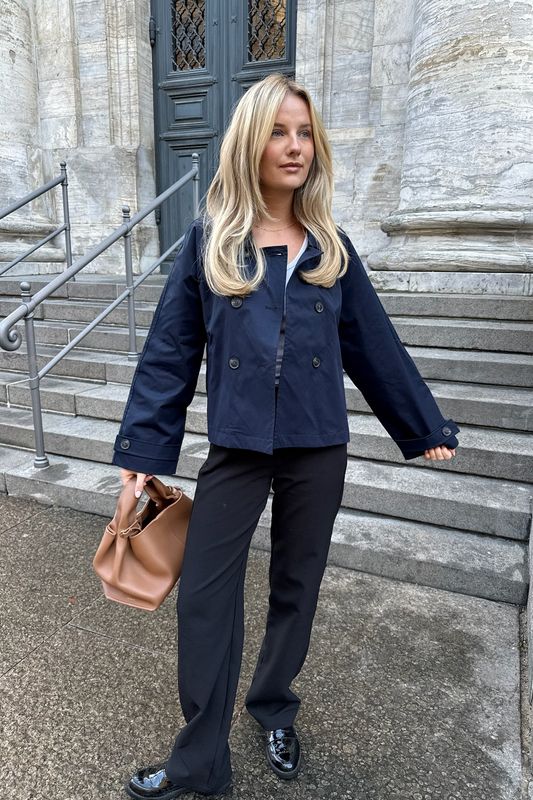 Luna Trenchcoat