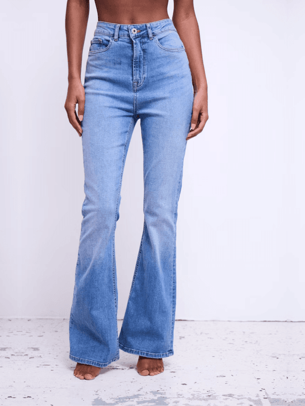 Twiggy Flared High Waist Jeans