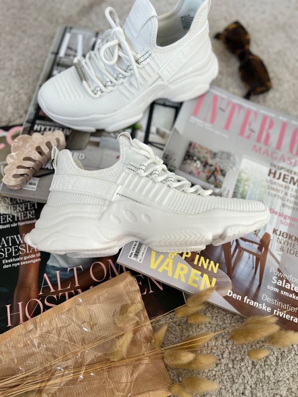 Mac-E Sneaker