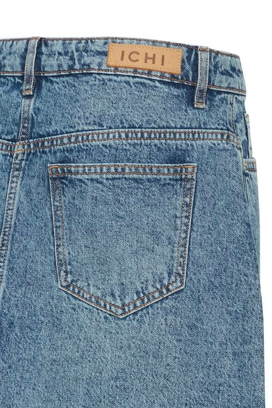 Aveny Skirt